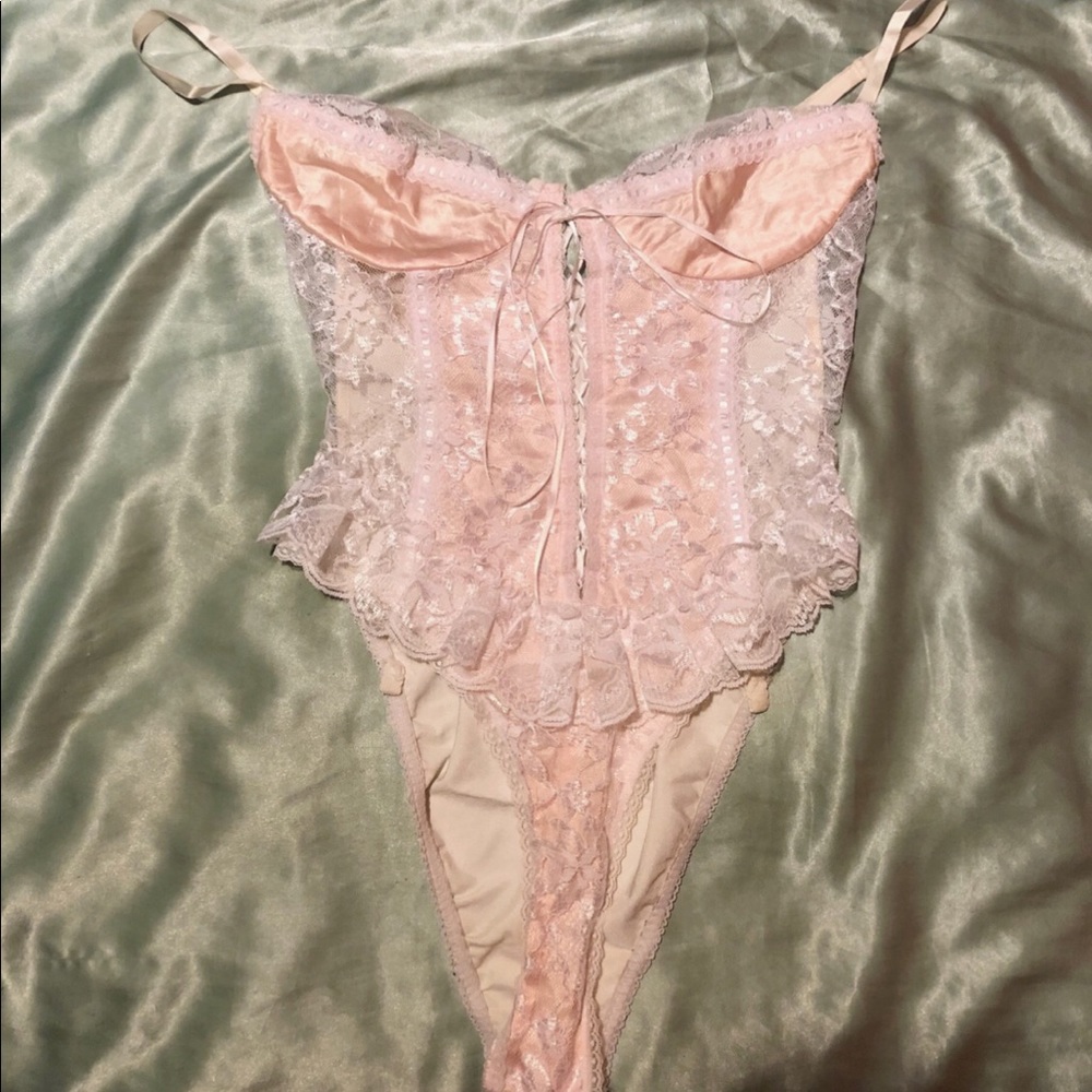 vintage baby pink Fredrick’s of Hollywood Teddy XS